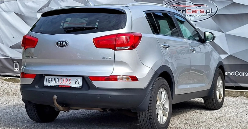 Volkswagen Touran cena 35900 przebieg: 181000, rok produkcji 2013 z Nowe Miasto nad Pilicą małe 562